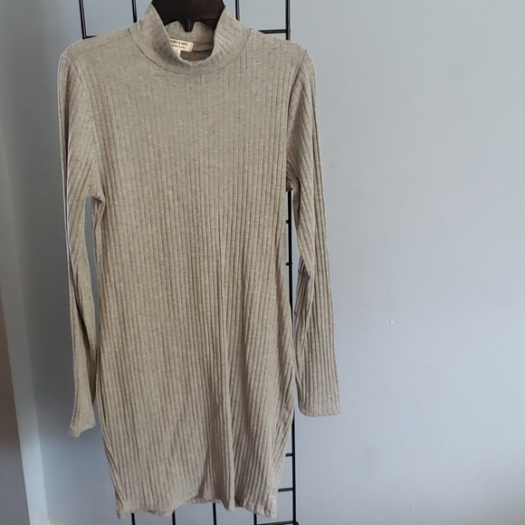 Grey Ribbed Dress - Picture 1 of 3